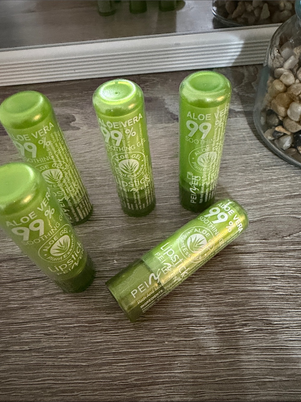 Green Aloe Vera 99% soothing gel lipsticks